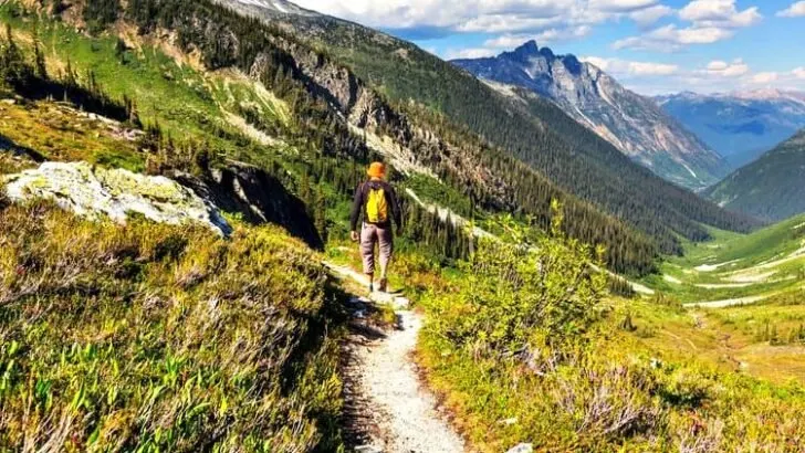 How do I Start Hiking? 15 Simple Steps