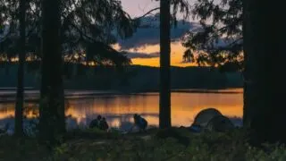 how do you poop while camping