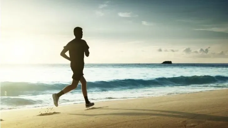 Running with Flat Feet (FAQs / Fixes and Relief)