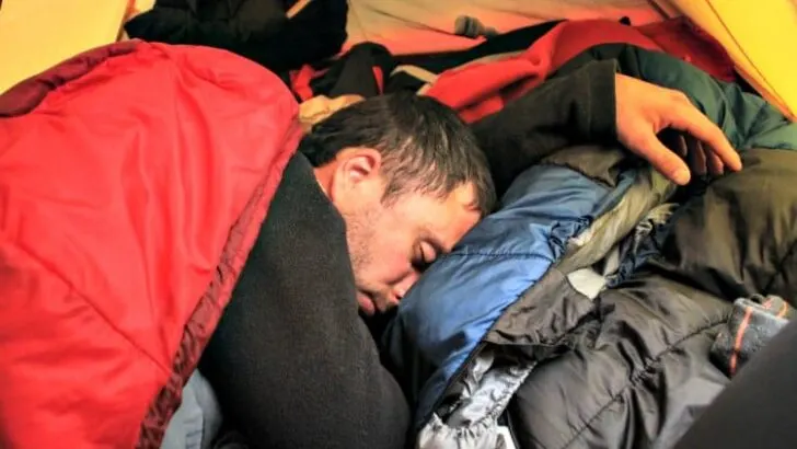 30 Sleeping Tips for Backpacking
