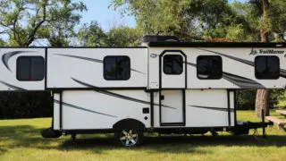 best pop up campers with bathrooms