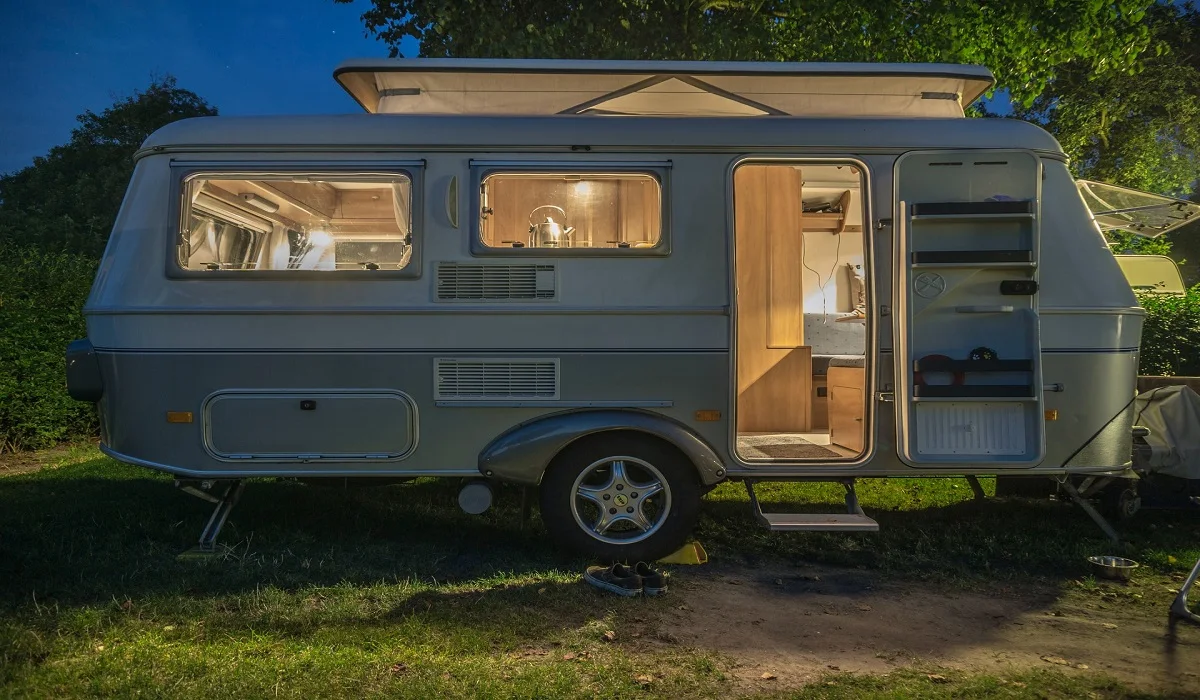 can you live year round in a travel trailer