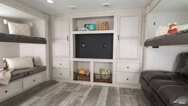 Do 5th Wheels have Bunk Beds?