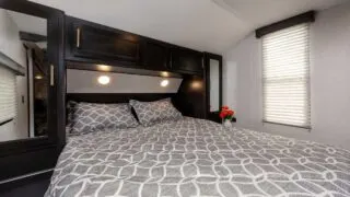 what kind of walls are in rvs