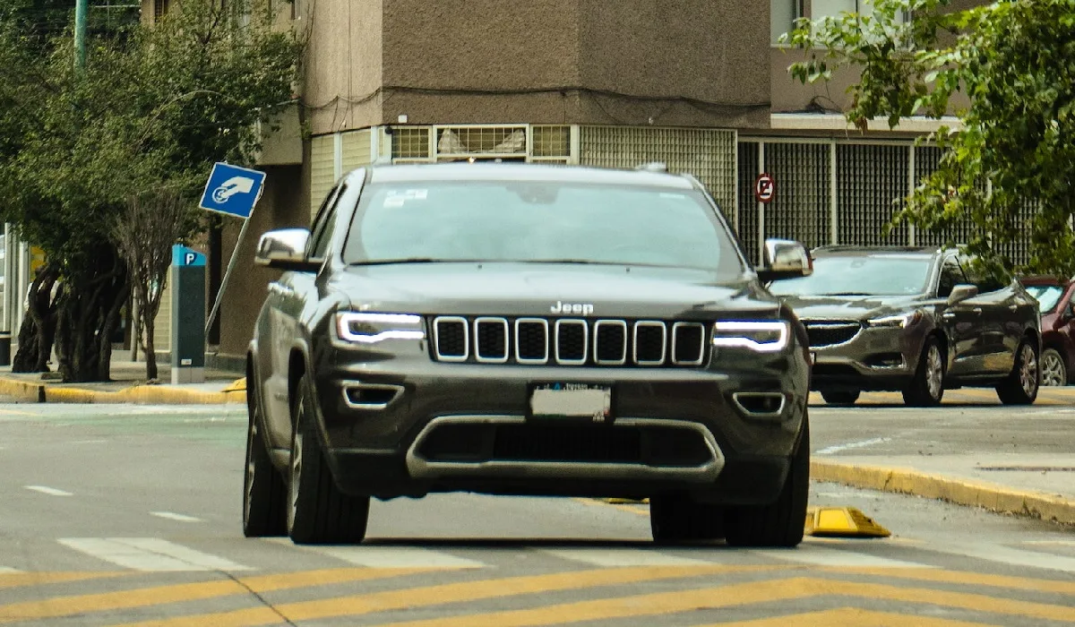 Does a Jeep Grand Cherokee have Rear Air Conditioning?